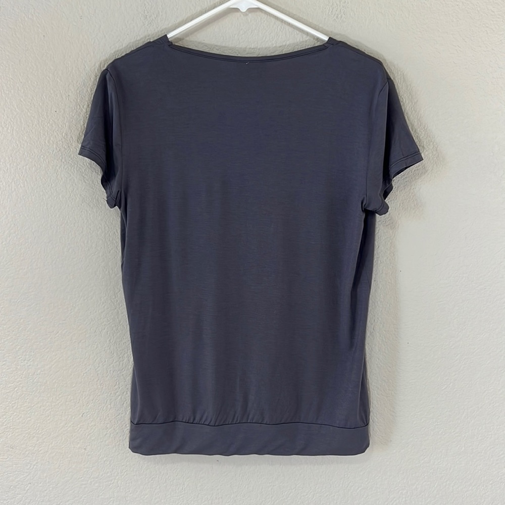 Milk Nursingwear Short Sleeve Faux Wrap Top Size M - Picture 6 of 11
